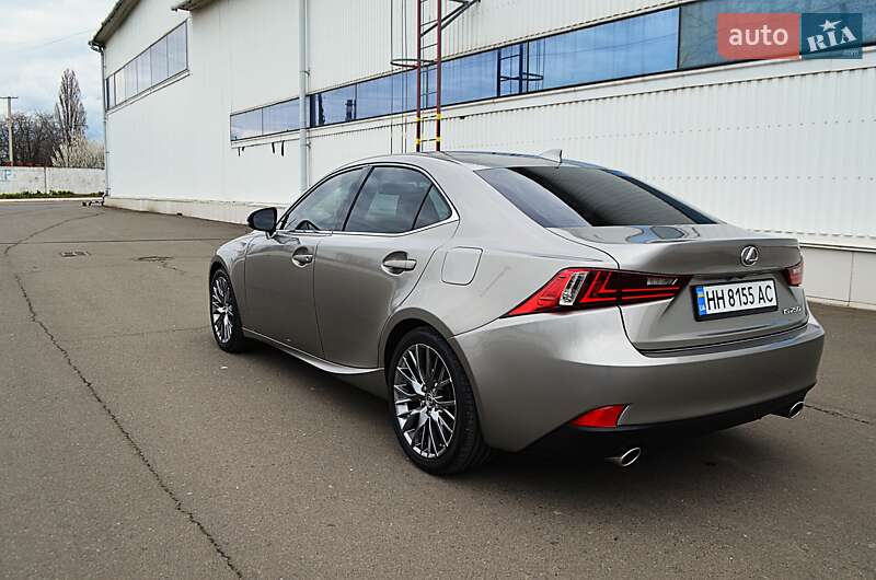 Lexus Is (2013)
