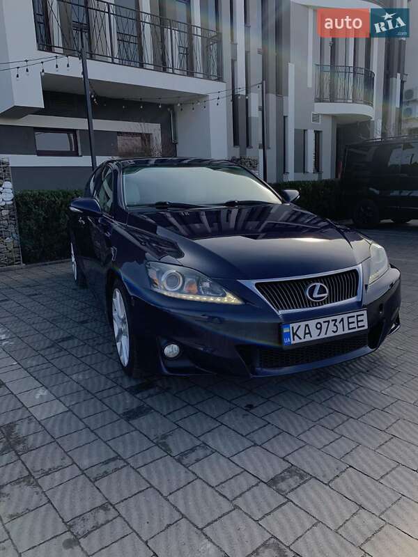 Lexus Is (2010)