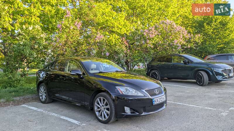 Lexus Is (2010)
