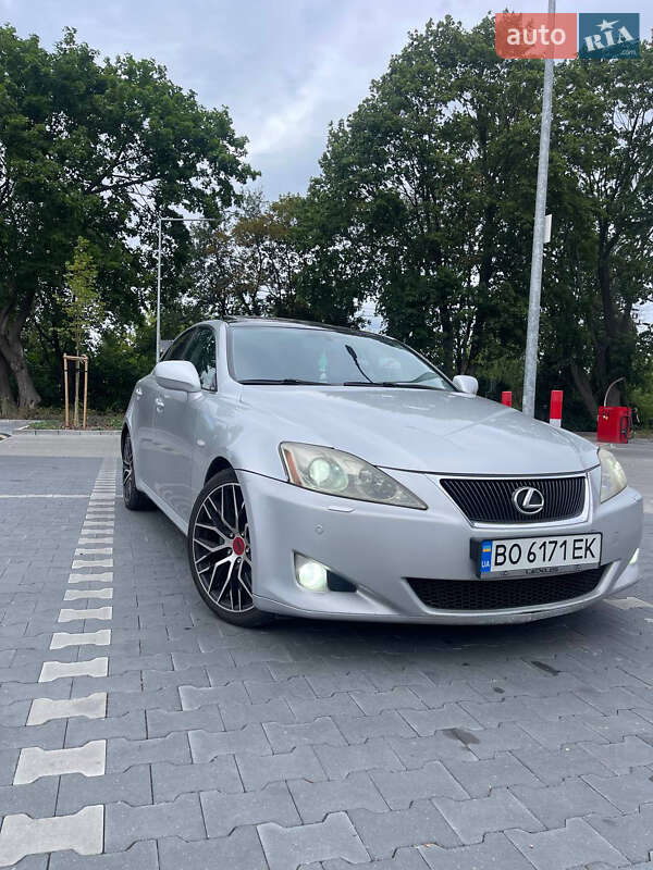 Lexus Is (2006)