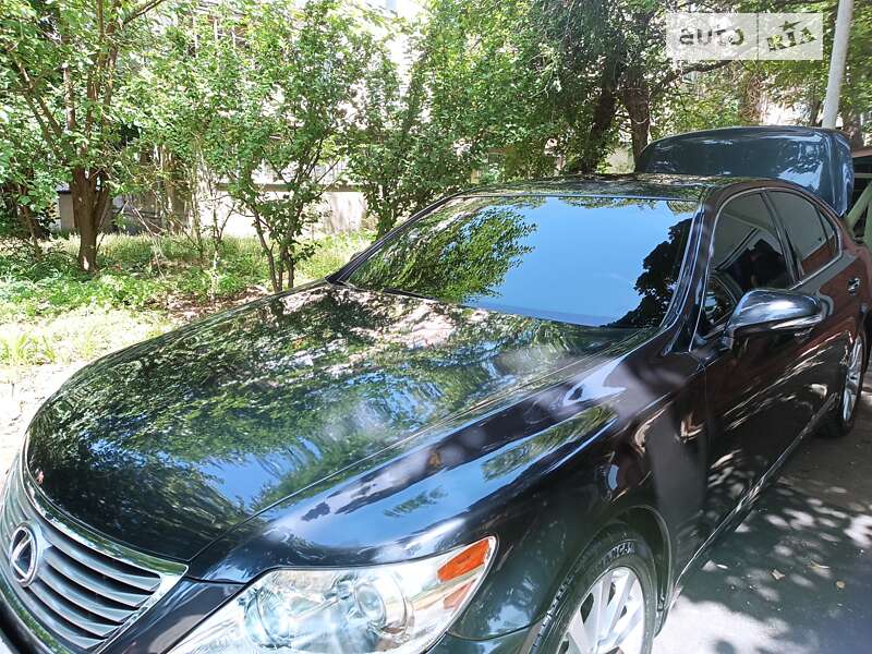 Lexus Ls (2011)