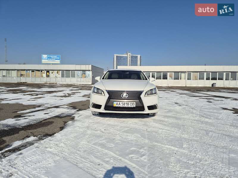 Lexus Ls (2013)