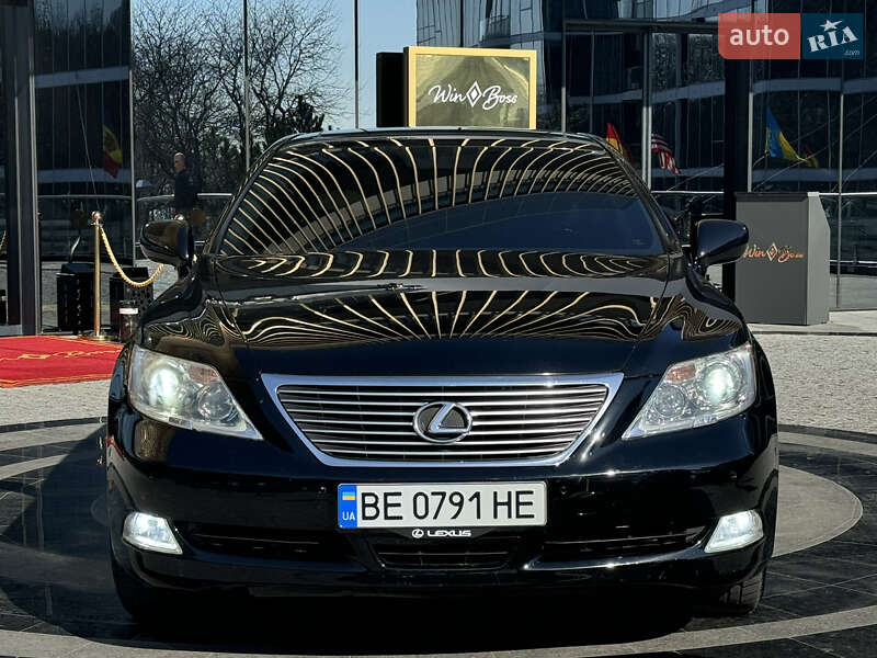 Lexus Ls (2008)