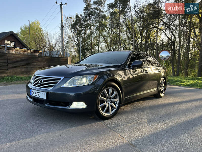 Lexus Ls (2008)