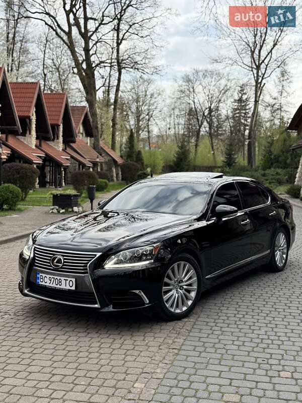 Lexus Ls (2013)