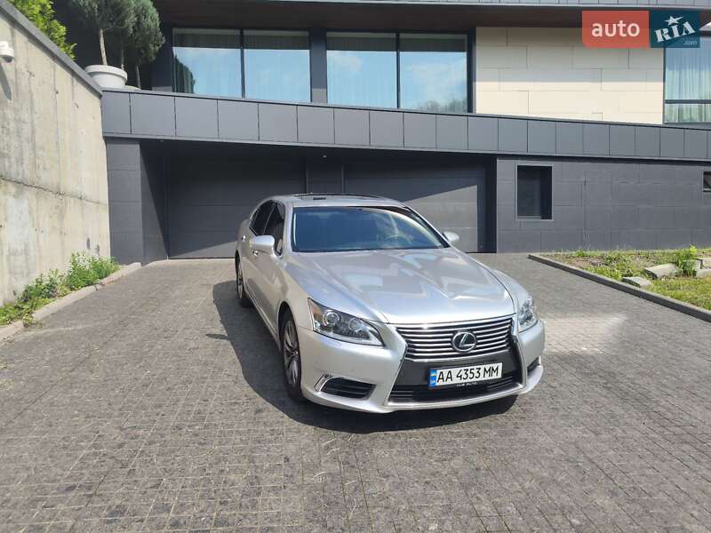 Lexus Ls (2013)
