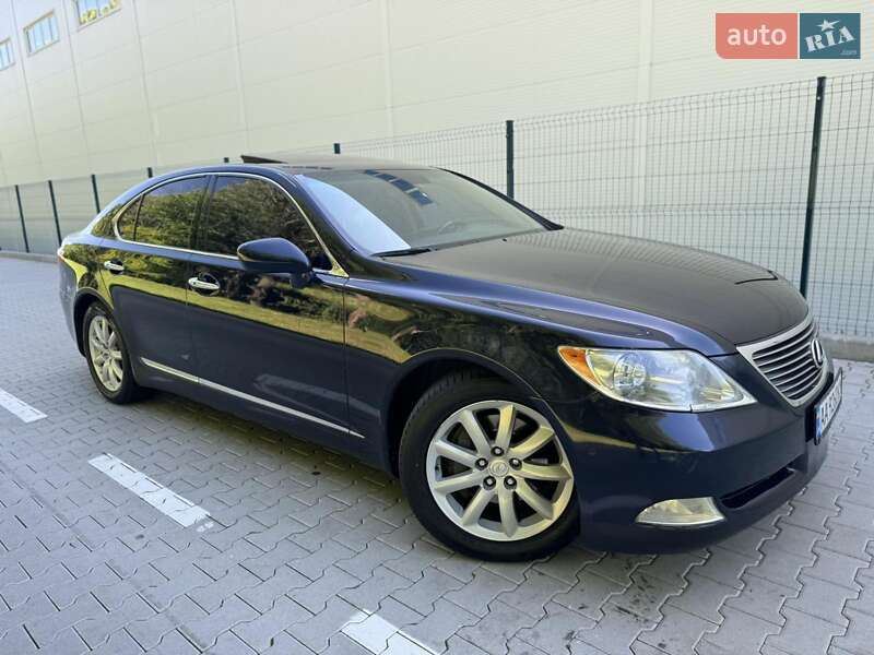 Lexus Ls (2008)