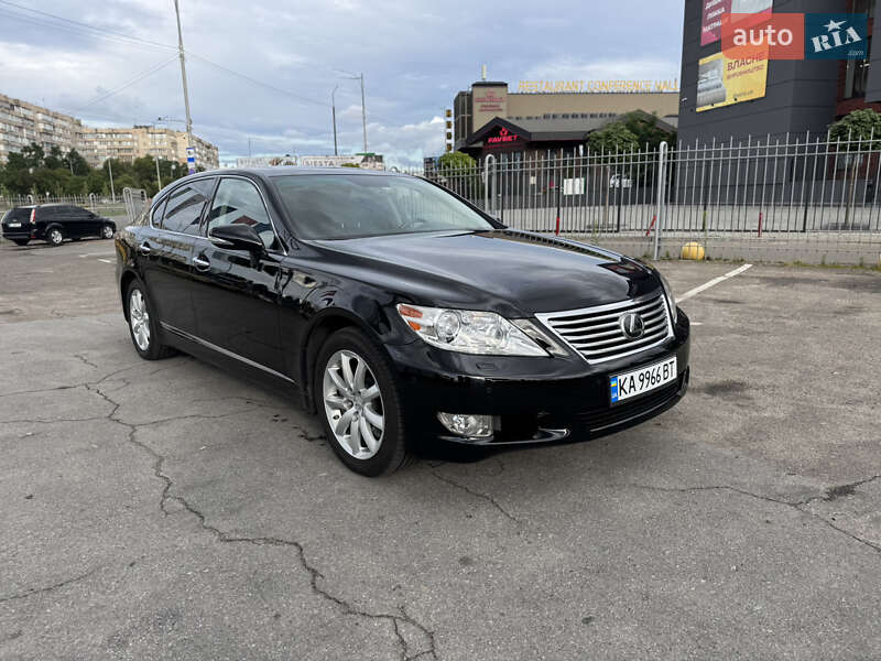 Lexus Ls (2011)