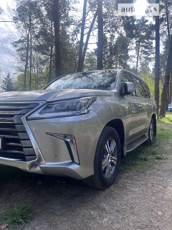 Lexus Lx 450d (2018)