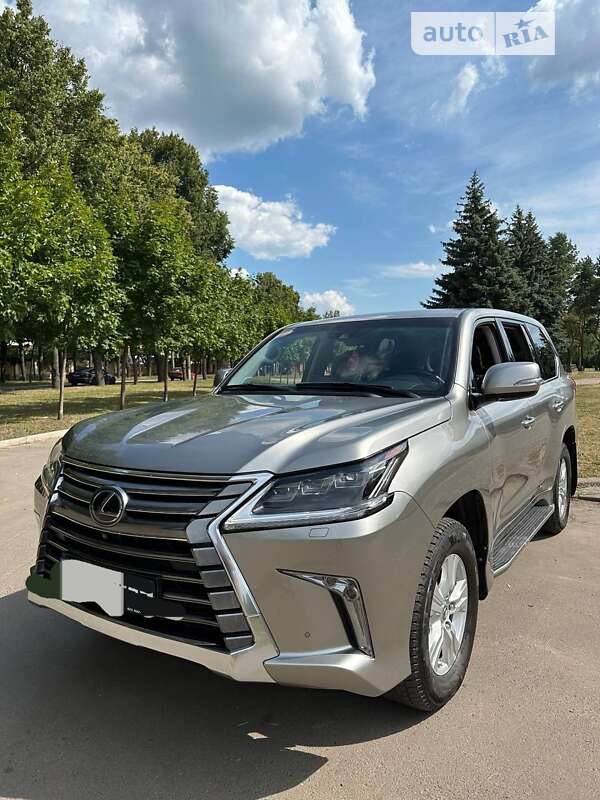 Lexus Lx (2017)