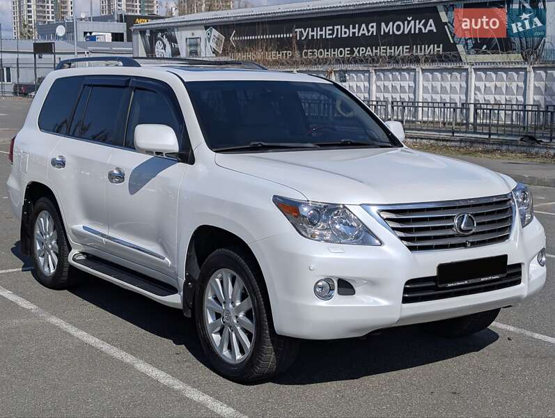 Lexus Lx (2008)