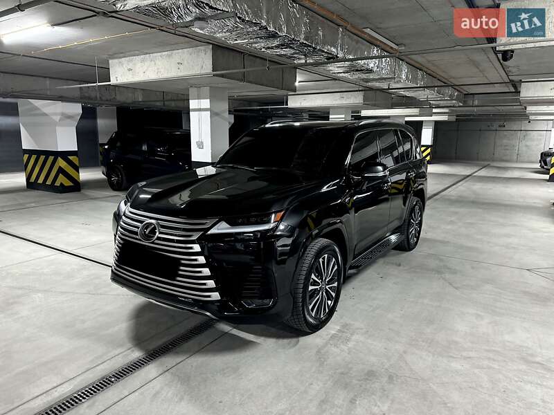 Lexus Lx (2023)