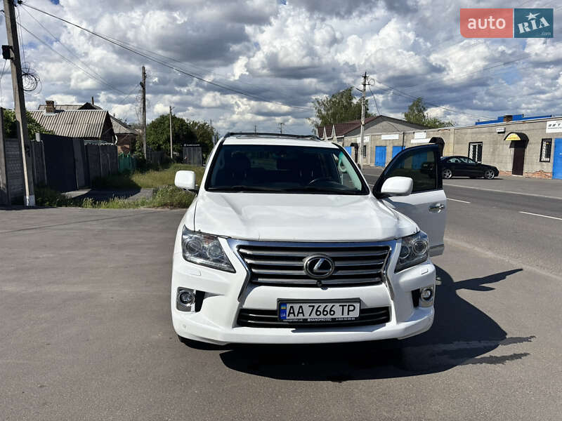 Lexus Lx (2008)