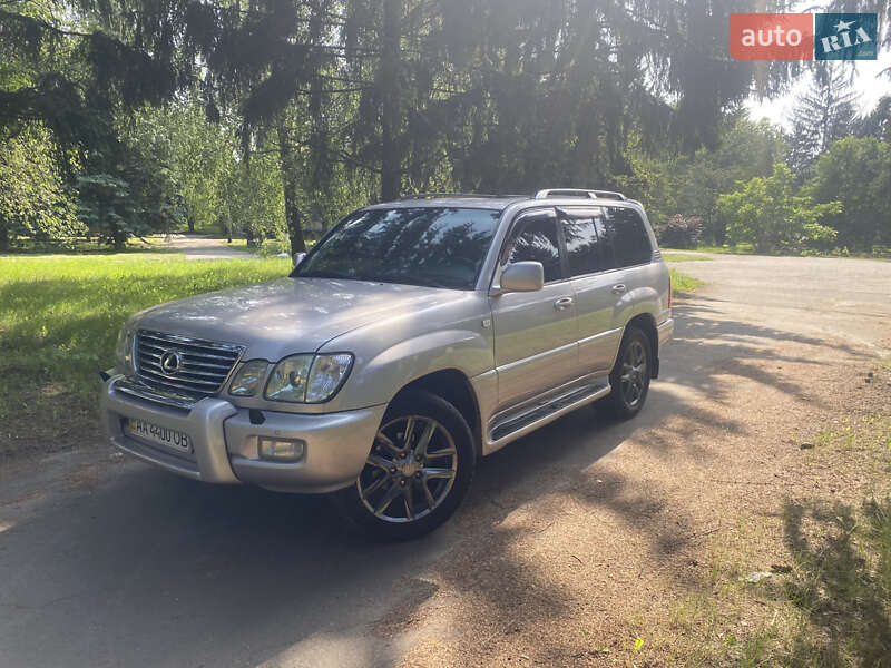 Lexus Lx (2003)