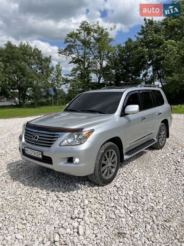 Lexus Lx (2010)