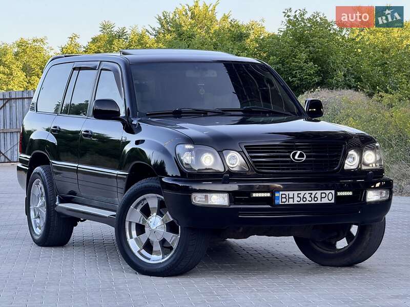 Lexus Lx (2003)