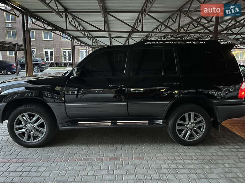 Lexus Lx (2005)