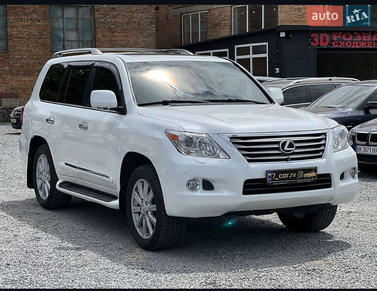 Lexus Lx (2008)