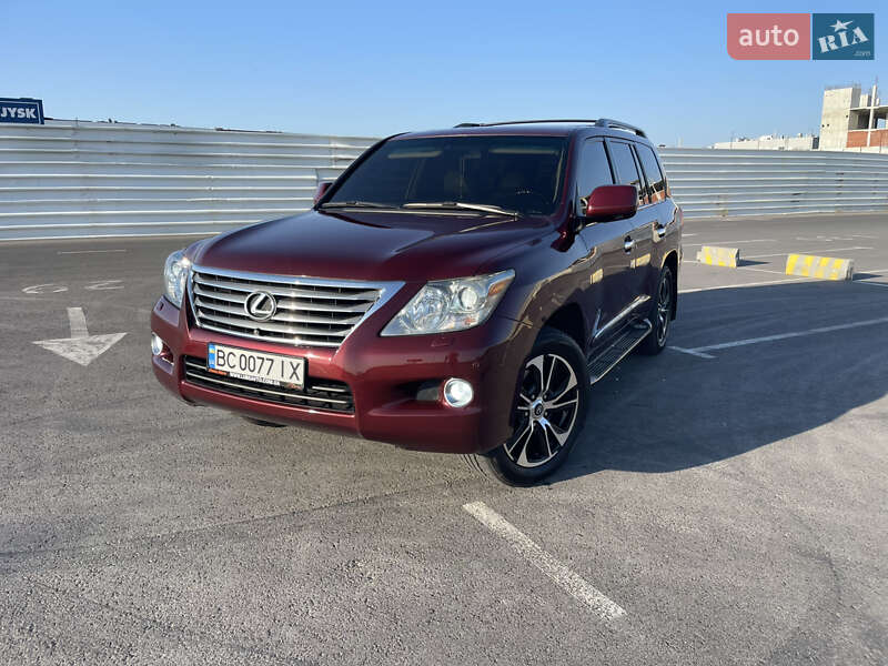 Lexus Lx (2011)