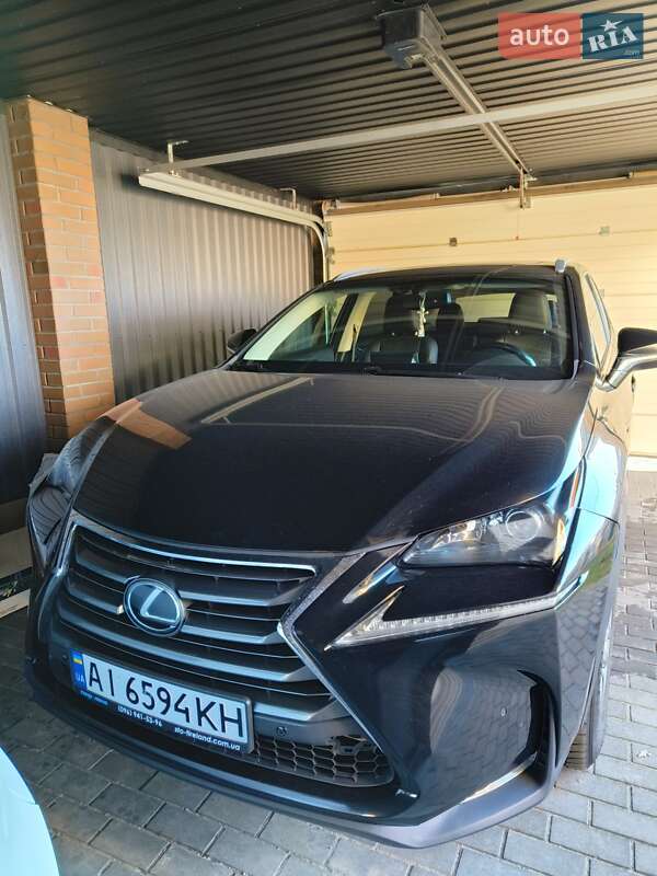 Lexus Nx (2015)