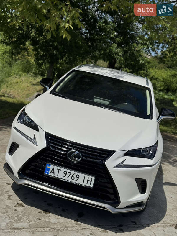Lexus Nx (2021)
