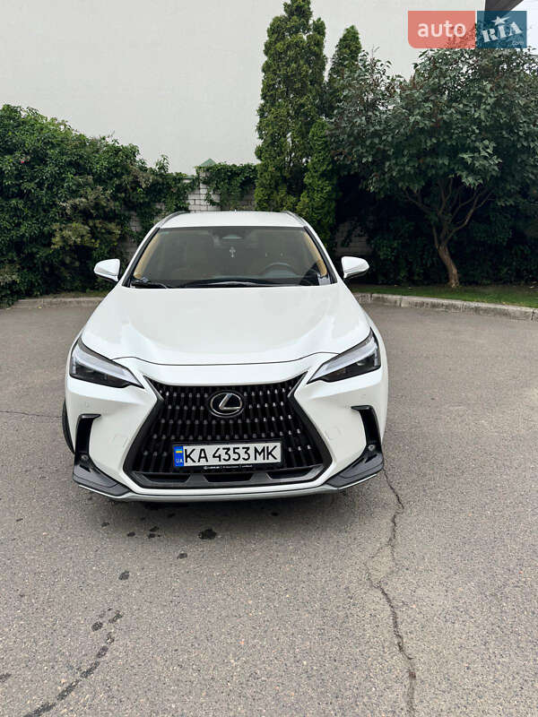 Lexus Nx (2021)
