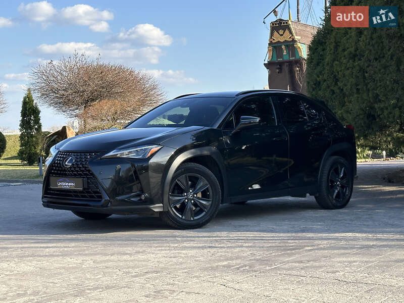 Lexus Ux (2020)
