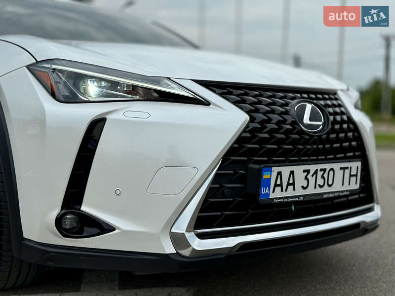 Lexus Ux (2018)