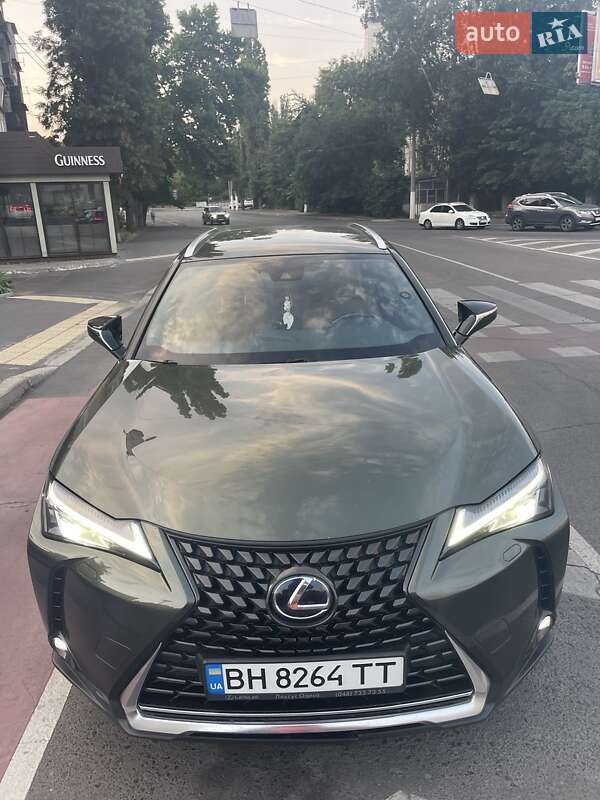 Lexus Ux (2020)