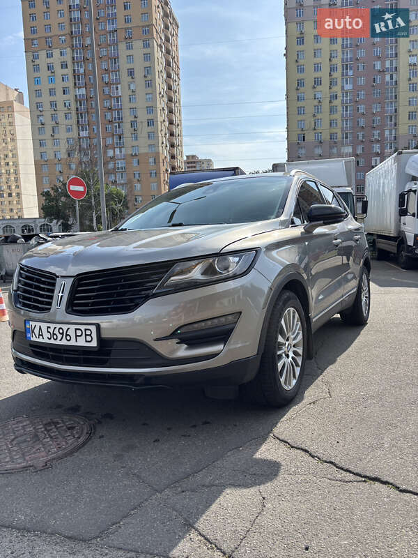 Lincoln Mkc (2017)