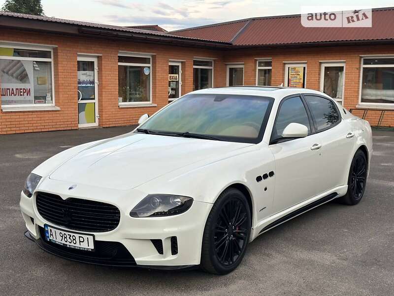 Maserati Quattroporte (2011)