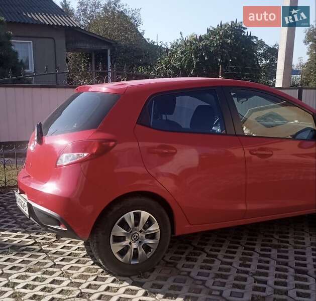 Mazda 2 (2011)