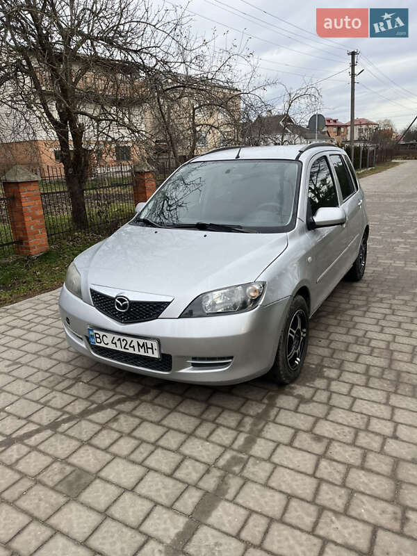 Mazda 2 (2004)