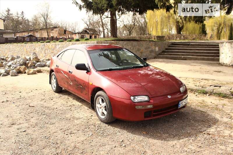 Mazda 323 (1995)