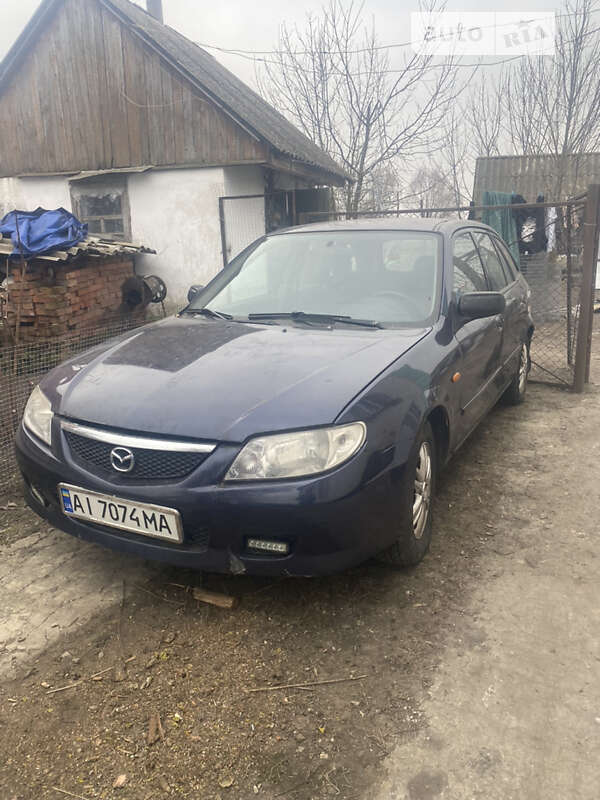 Mazda 323 (2002)