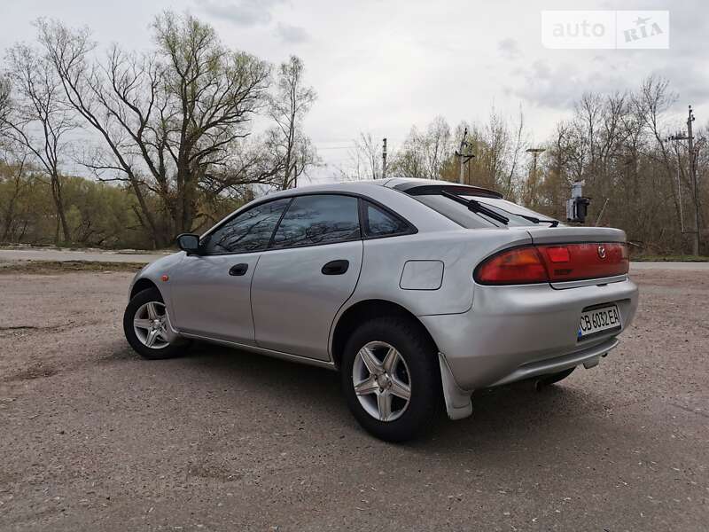 Mazda 323 f (1998)