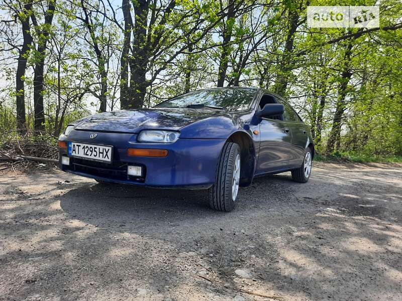 Mazda 323 (1995)