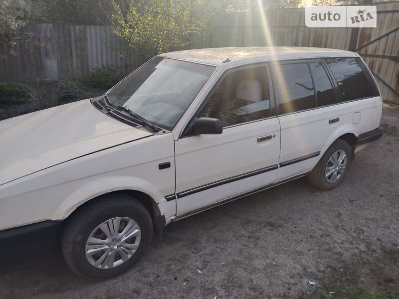 Mazda 323 (1986)