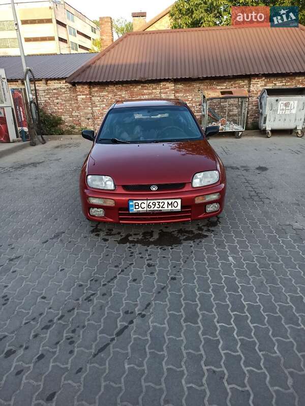 Mazda 323 (1996)