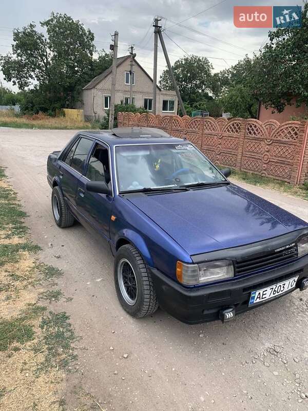 Mazda 323 (1988)