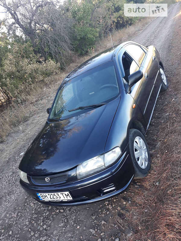 Mazda 323 (1997)