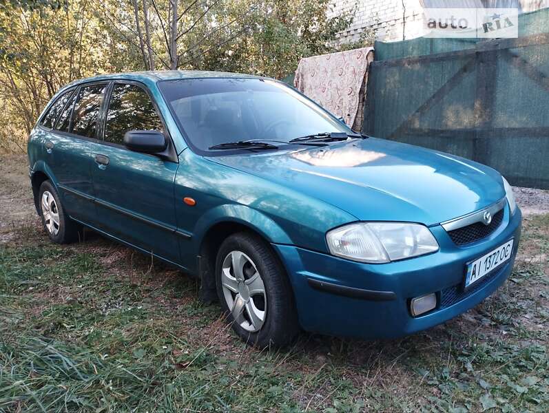 Mazda 323 (1999)