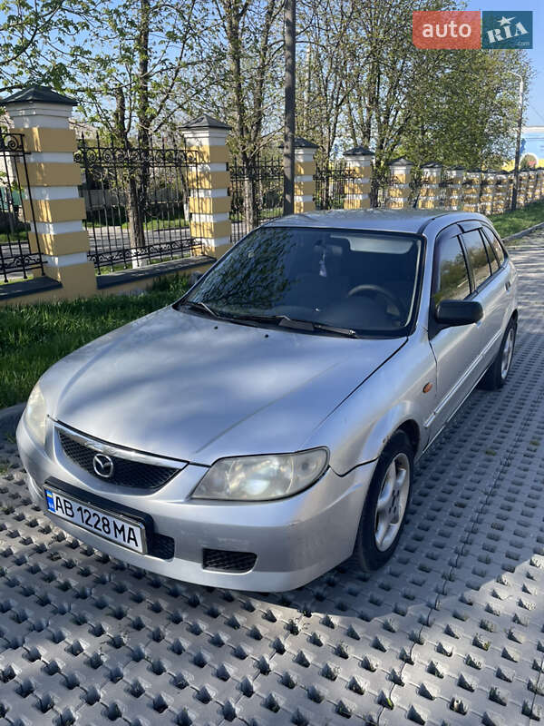 Mazda 323 (2002)