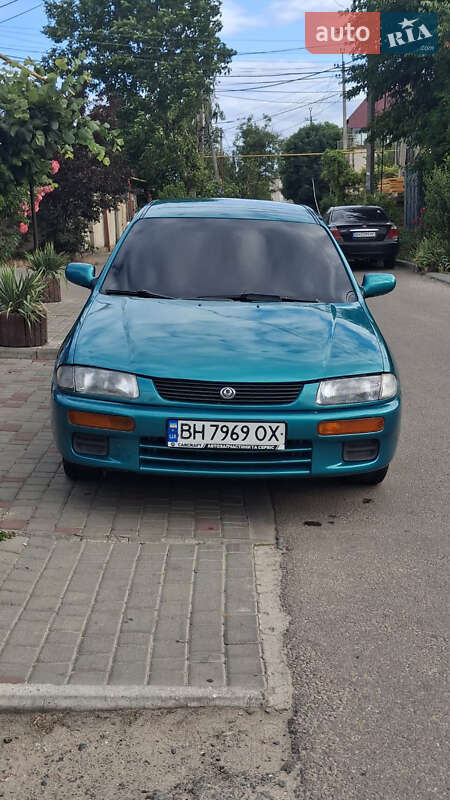 Mazda 323 (1997)