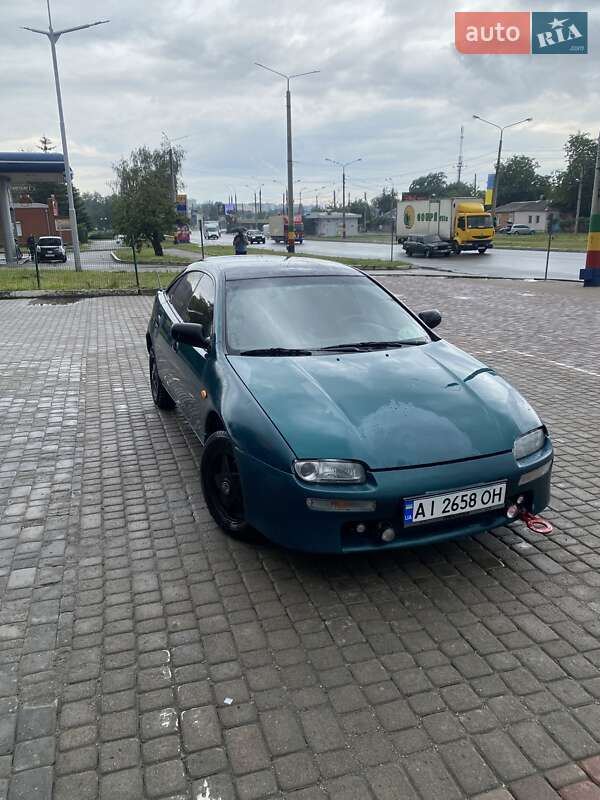 Mazda 323 (1995)