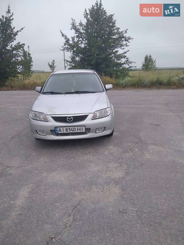 Mazda 323 (2002)