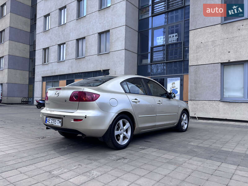 Mazda 3 (2005)