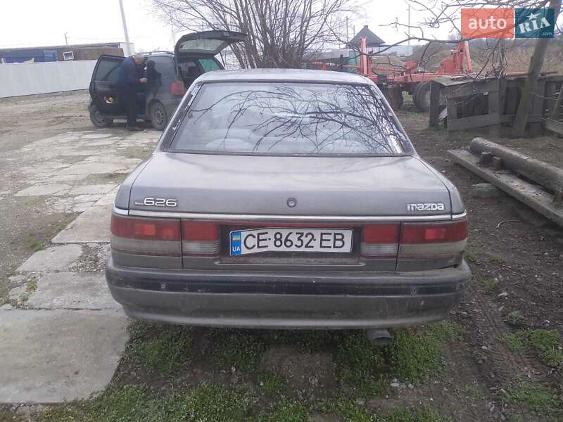 Mazda 626 (1988)