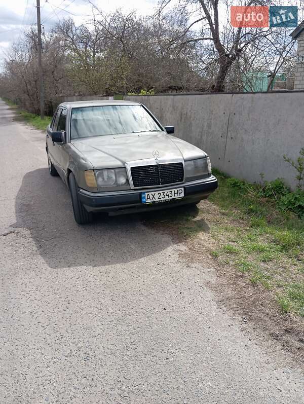 Mercedes-benz 190 (1988)