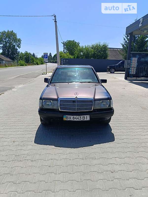 Mercedes-benz 190 (1988)